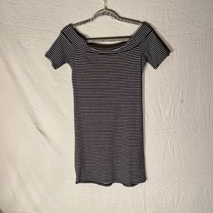 Hollister Navy & White Off The Shoulder Short Sleeve Dress Size M cotton blend